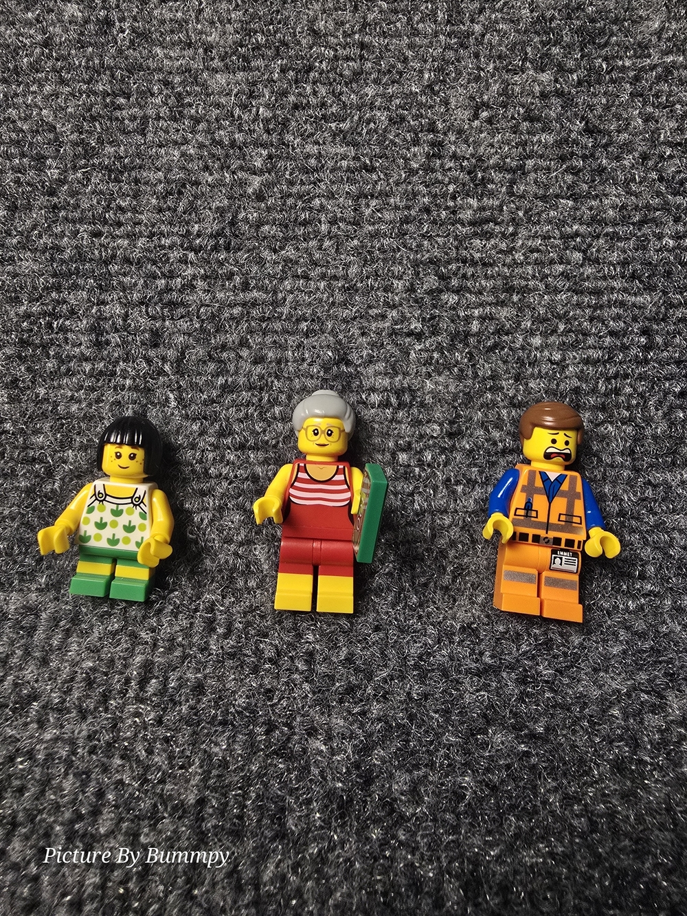 LEGO Mini-figures are from the City People Pack - Fun at the Beach set (60153).